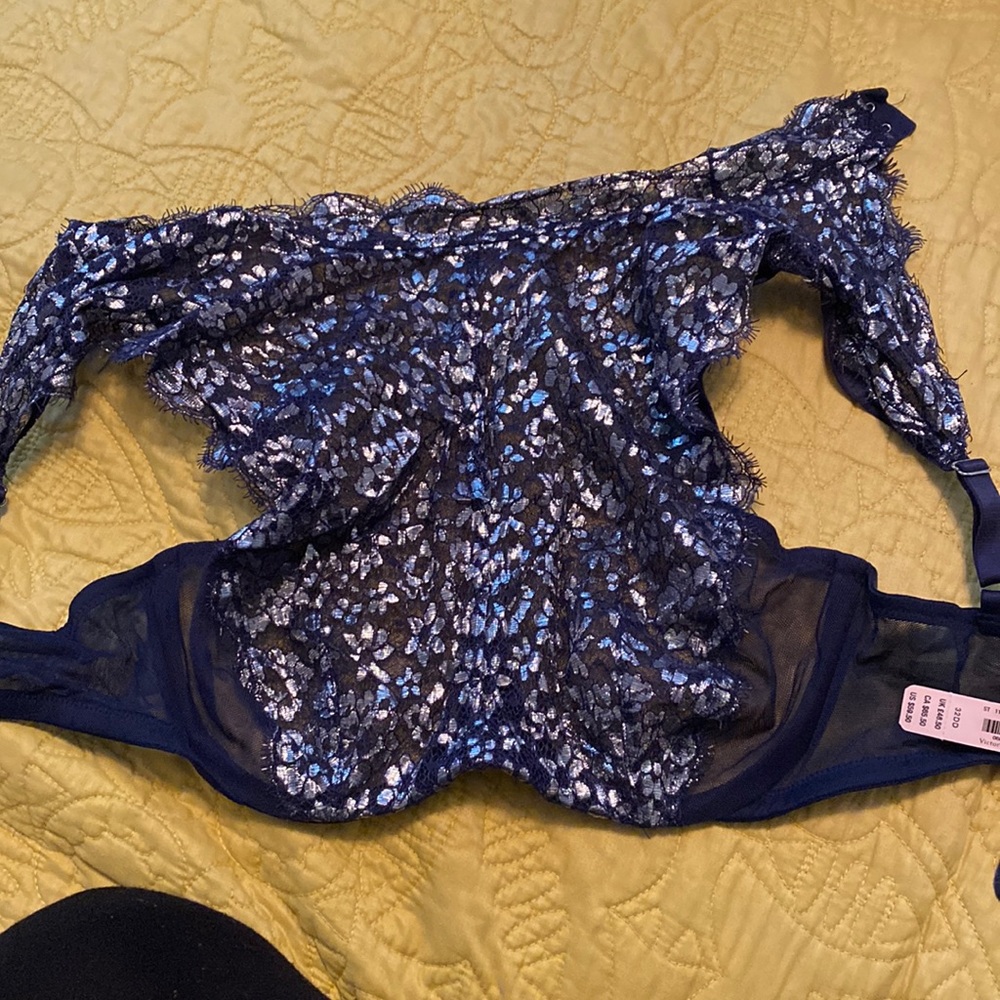 Nwt lace unlined underwire demi navy